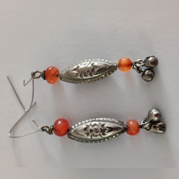 Vintage Berber Dangling earrings with carnelian stones - Picture 4 of 7